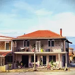 Of Irini Appartement Komniná